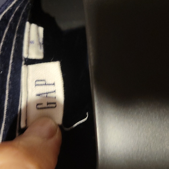 Top - Picture 2 of 2